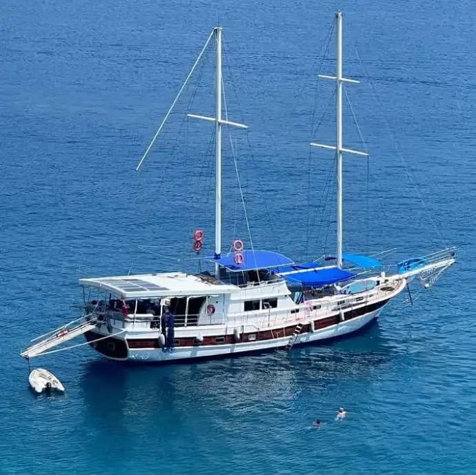 25 Metrelik Konforlu Gulet ile 16 Kişiye Özel Tatil Fırsatı - Yatta Evlilik Teklifi