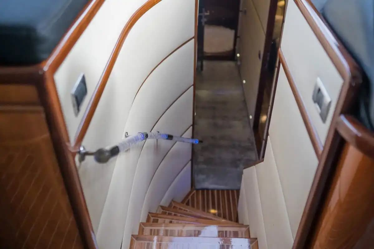 27 Metre, 24 Kişilik Antalya Merkezde Lüks Motoryat ile Mavi Yolculuk Keyfi 18