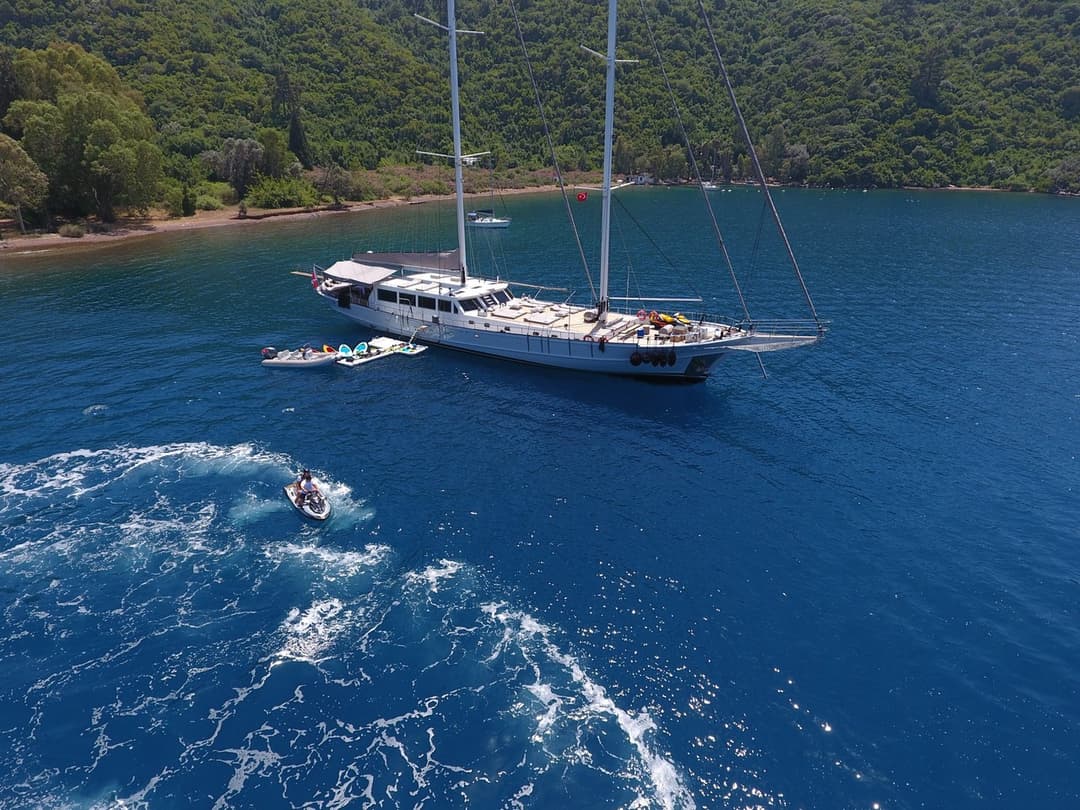Marmaris'te Lüks Gulet Kiralama Deneyimi – 38 Metre, 10 Kişilik