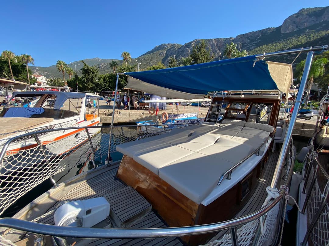 Kaş'ta Lüks 12 Metrelik Gulet ile 8 Kişilik Unutulmaz Deniz Tatili