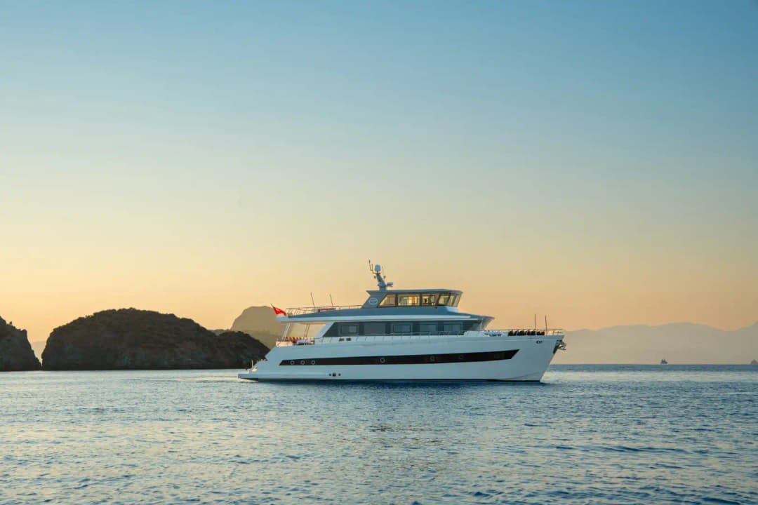 Fethiye 26m Trawler Kiralama 2025 | 4 Kabinli Lüks Mavi Yolculuk Teknesi