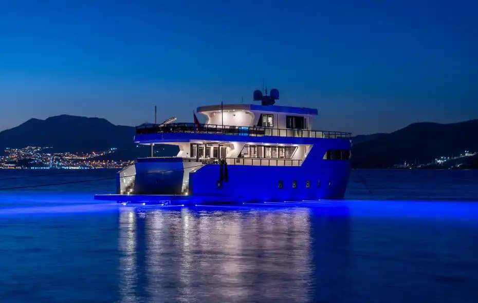 Bodrum’da Lüks Motoryat ile Konforlu Tatil: Özel Tasarım ve Benzersiz Deneyim