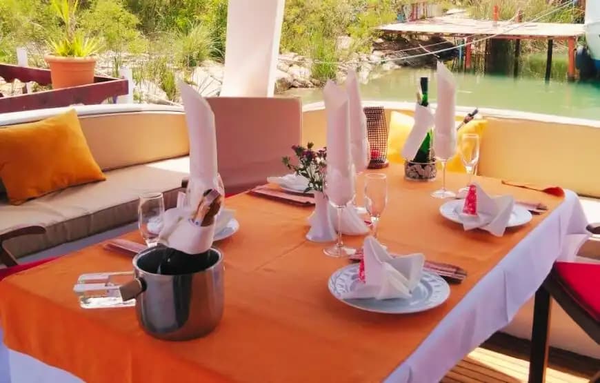 TV, Müzik Sistemi ve Barbekü ile Donatılmış Lüks Motoryat Kiralama 8