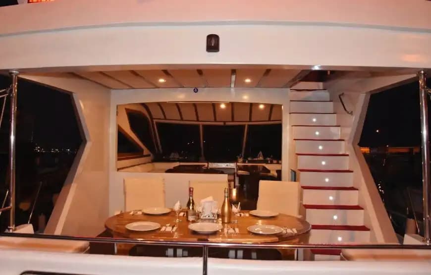 Alanya'da Akdeniz'in Eşsiz Koylarında Özel Yapım Tekne