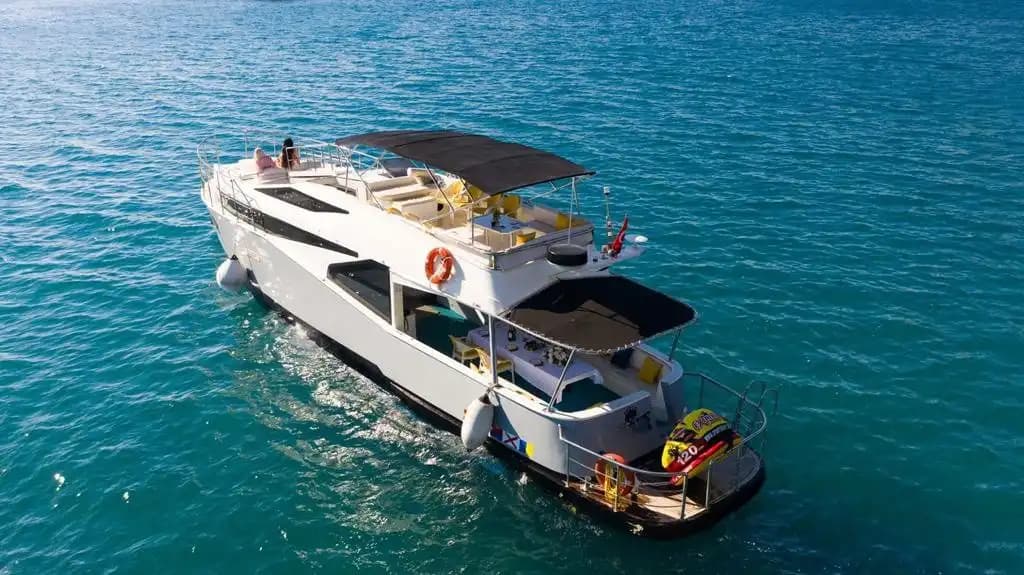 Antalya'nın Turkuaz Sularında VIP Tekne Keyfi – 32 Kişiye Kadar! 2