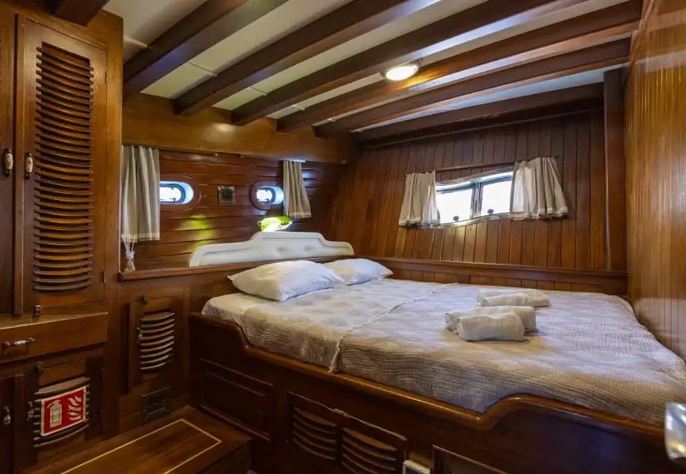 Bodrum 29m Ketch Gulet Kiralama | 6 Kabin 12 Kişi Mürettebatlı 6