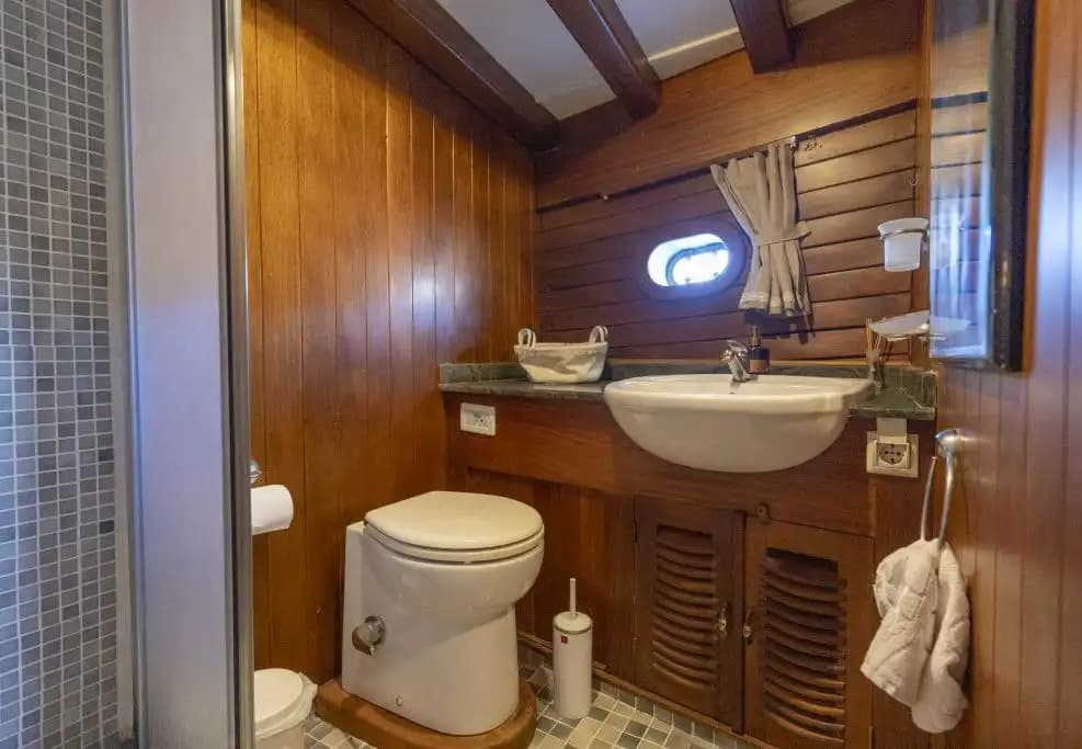 Bodrum 29m Ketch Gulet Kiralama | 6 Kabin 12 Kişi Mürettebatlı 15