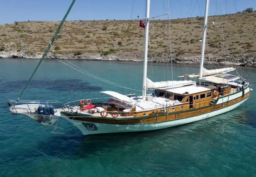 Bodrum 29m Ketch Gulet Kiralama | 6 Kabin 12 Kişi Mürettebatlı 8