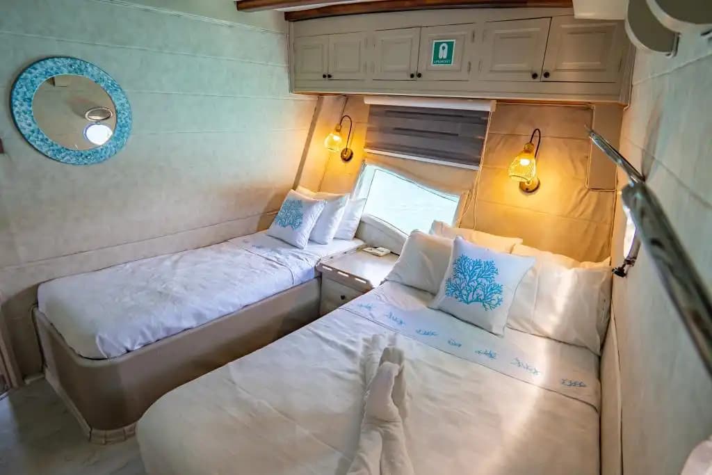 Bodrum'da 30m Ketch Gulet Kiralama | 9 Kabin 20 Kişilik Mavi Yolculuk 27