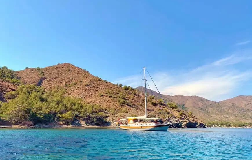 Bodrum’un Masmavi Sularında, 16 Metre Uzunluğunda, 5 Kişilik Gulet 6