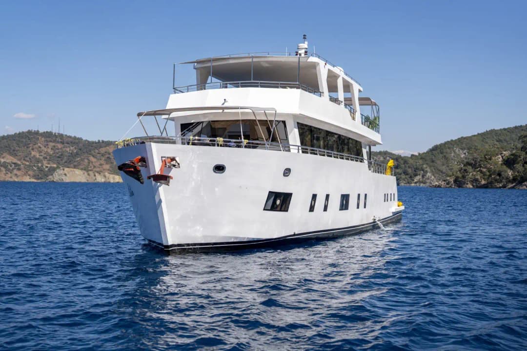2025 Yapımı Yepyeni Lüks Trawler: Üst Güverte Master Kabin ve Geniş