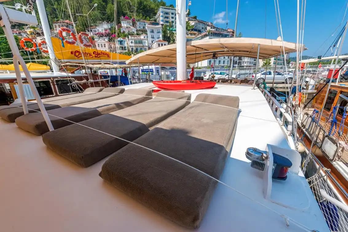 Fethiye’nin Mavi Sularında 24 Metrelik Gulet ile Konforlu Tatil! 8