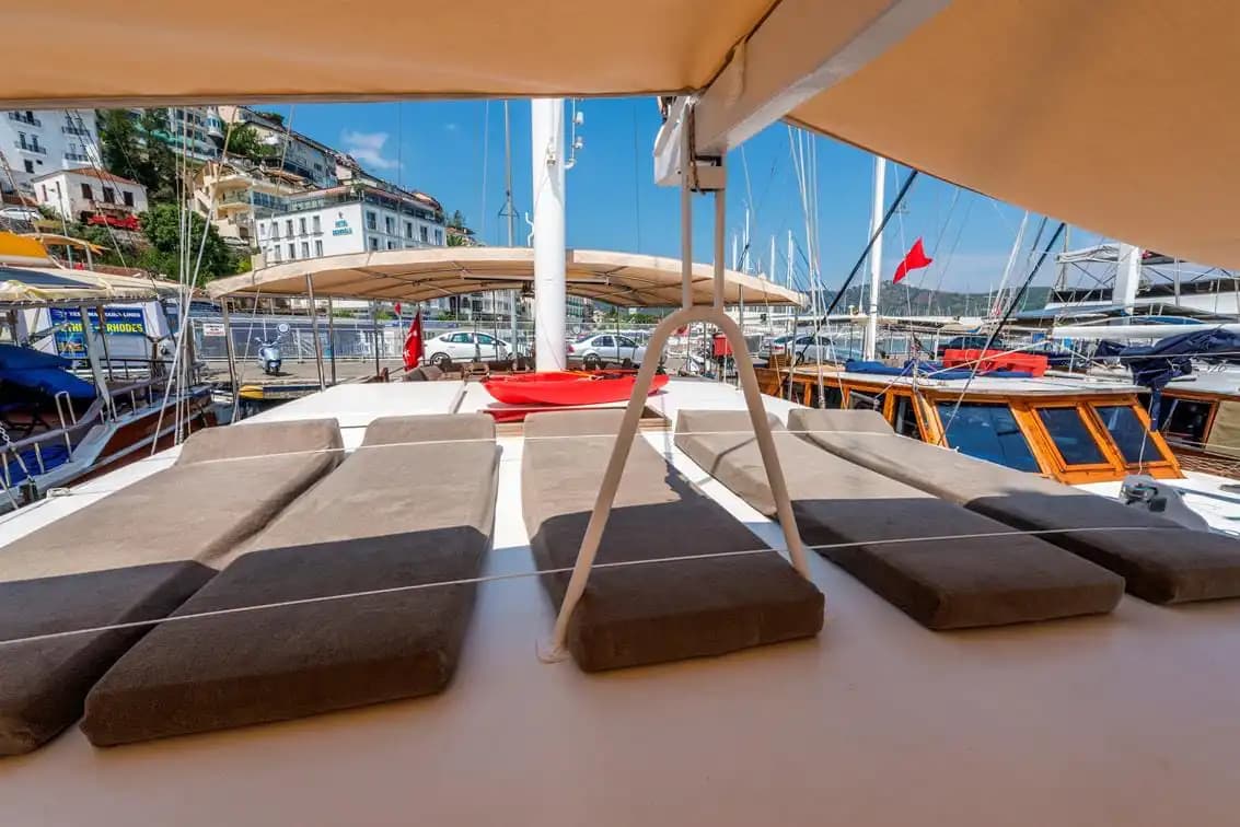 Fethiye’nin Mavi Sularında 24 Metrelik Gulet ile Konforlu Tatil! 9