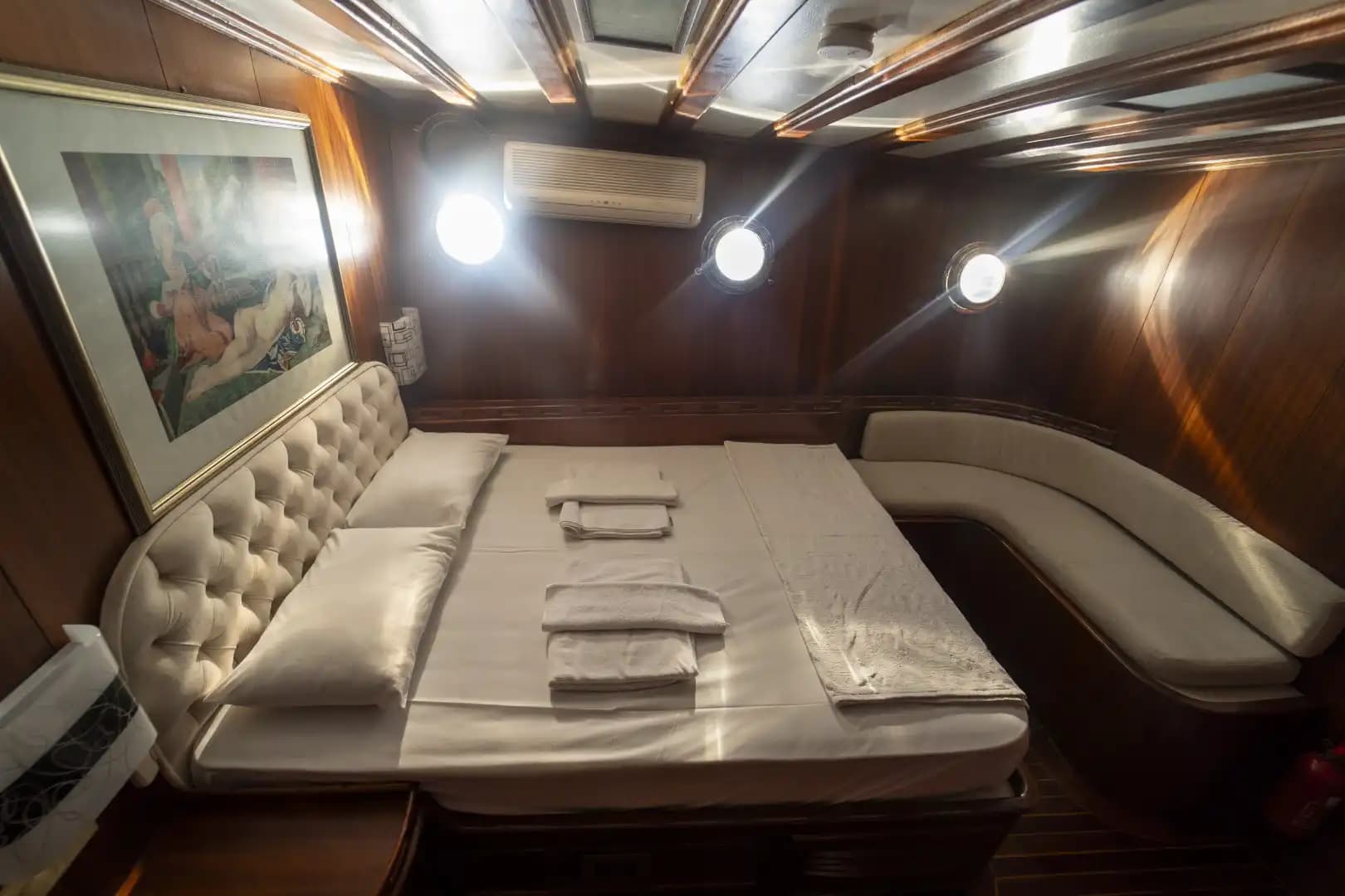 Kalabalık Gruplar İçin İdeal: 36 Metre, 18 Kişilik Lüks Gulet (8 Kabin) 11
