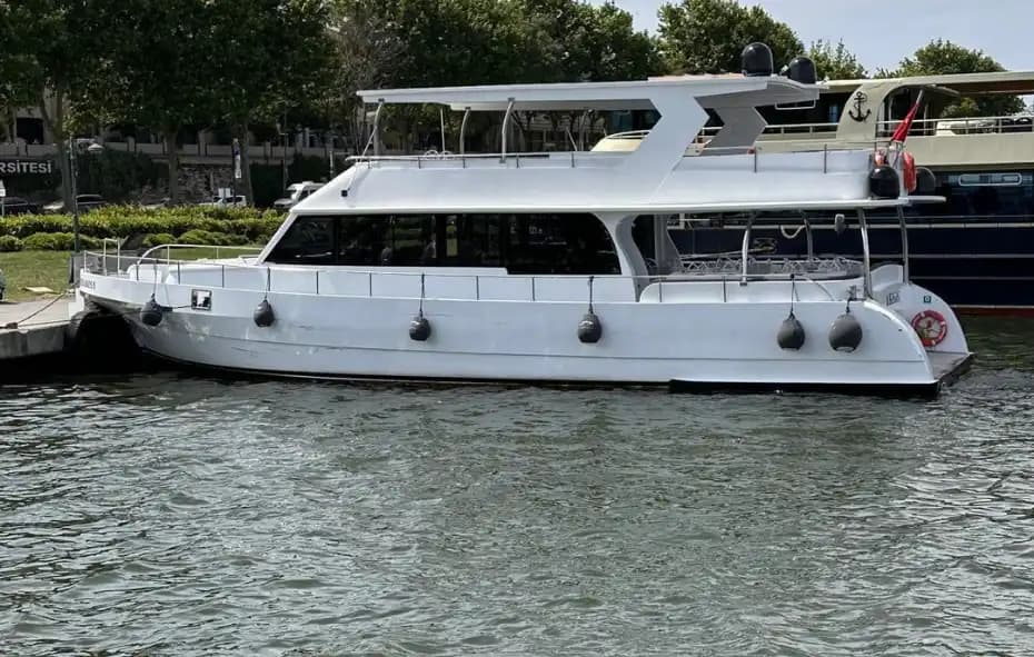 35 Kişilik VIP Motoryat ile Evlilik Tekliflerinden Kutlamalara Unutulmaz Anlar 2