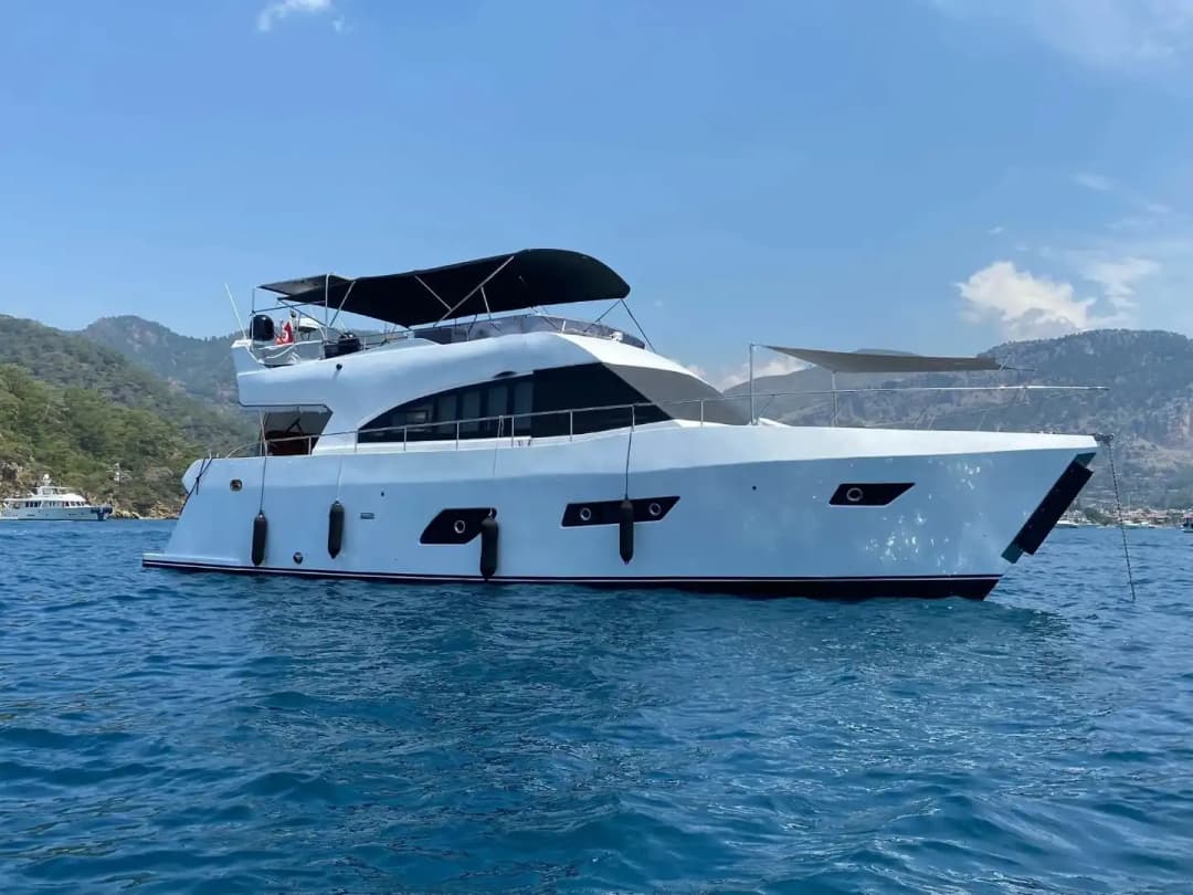 Konaklamalı veya Günlük Motoryat Kiralama ile Göcek'te Unutulmaz Anlar