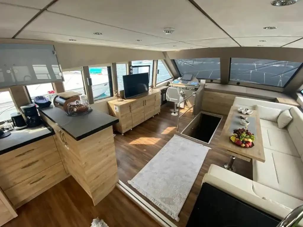 Konaklamalı veya Günlük Motoryat Kiralama ile Göcek'te Unutulmaz Anlar 10