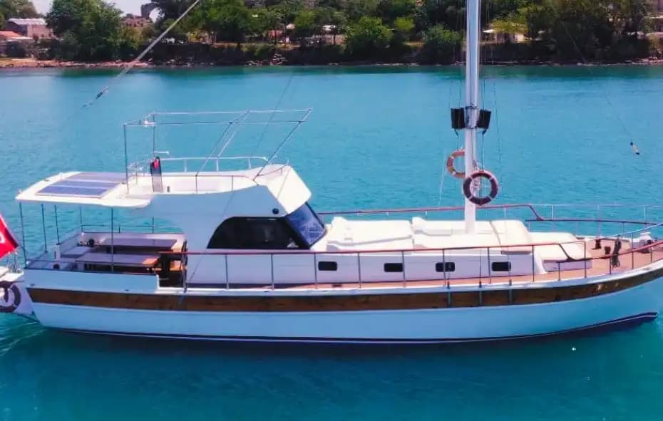 Side'de Lüks ve Eğlenceyi Buluşturan 25 Kişilik Özel Yapım Tekne