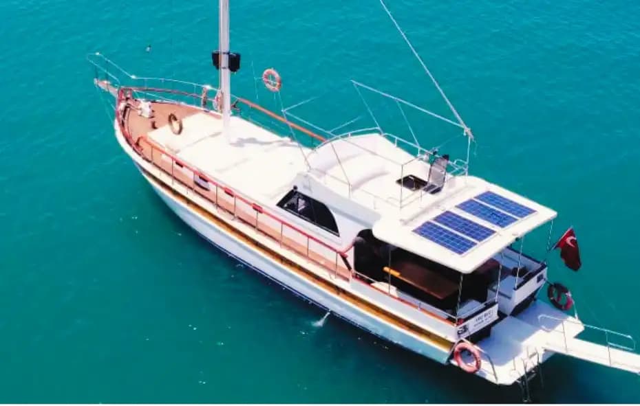 Side'de Lüks ve Eğlenceyi Buluşturan 25 Kişilik Özel Yapım Tekne 7