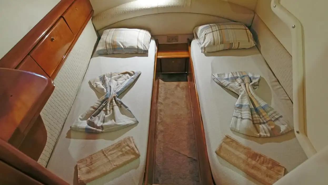 Bodrum’da Lüks ve Güç Bir Arada: Sunseeker Manhattan 62 Motoryat 20 Metre 3 Kabin 13