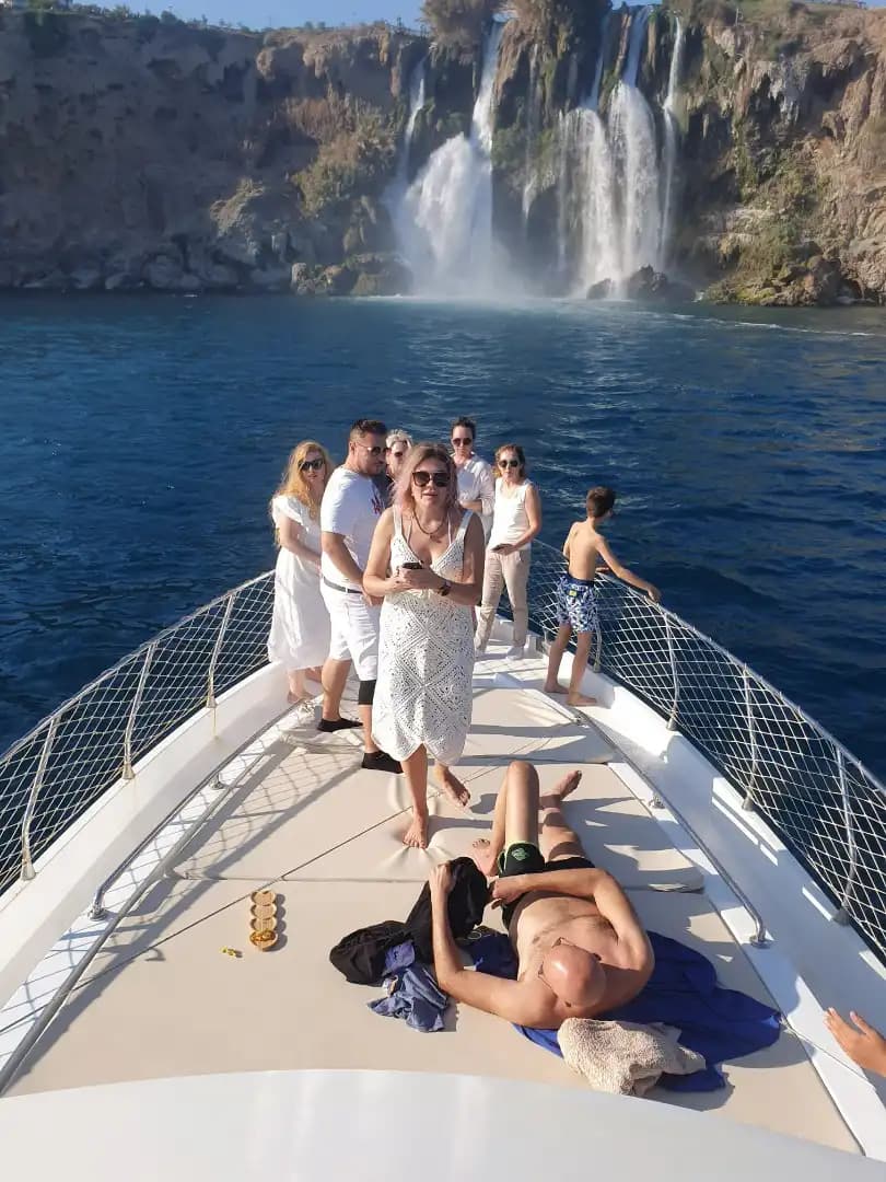 Antalya Kundu’da, 13 Metre Uzunluğunda, 12 Kişilik Özel Yapım Tekne 8