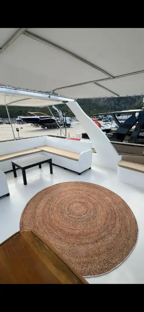 Antalya'da Günübirlik Özel Tekne 24 Kişiye Kadar Akdeniz'in Eşsiz Sularına Konforlu Yolculuk 9