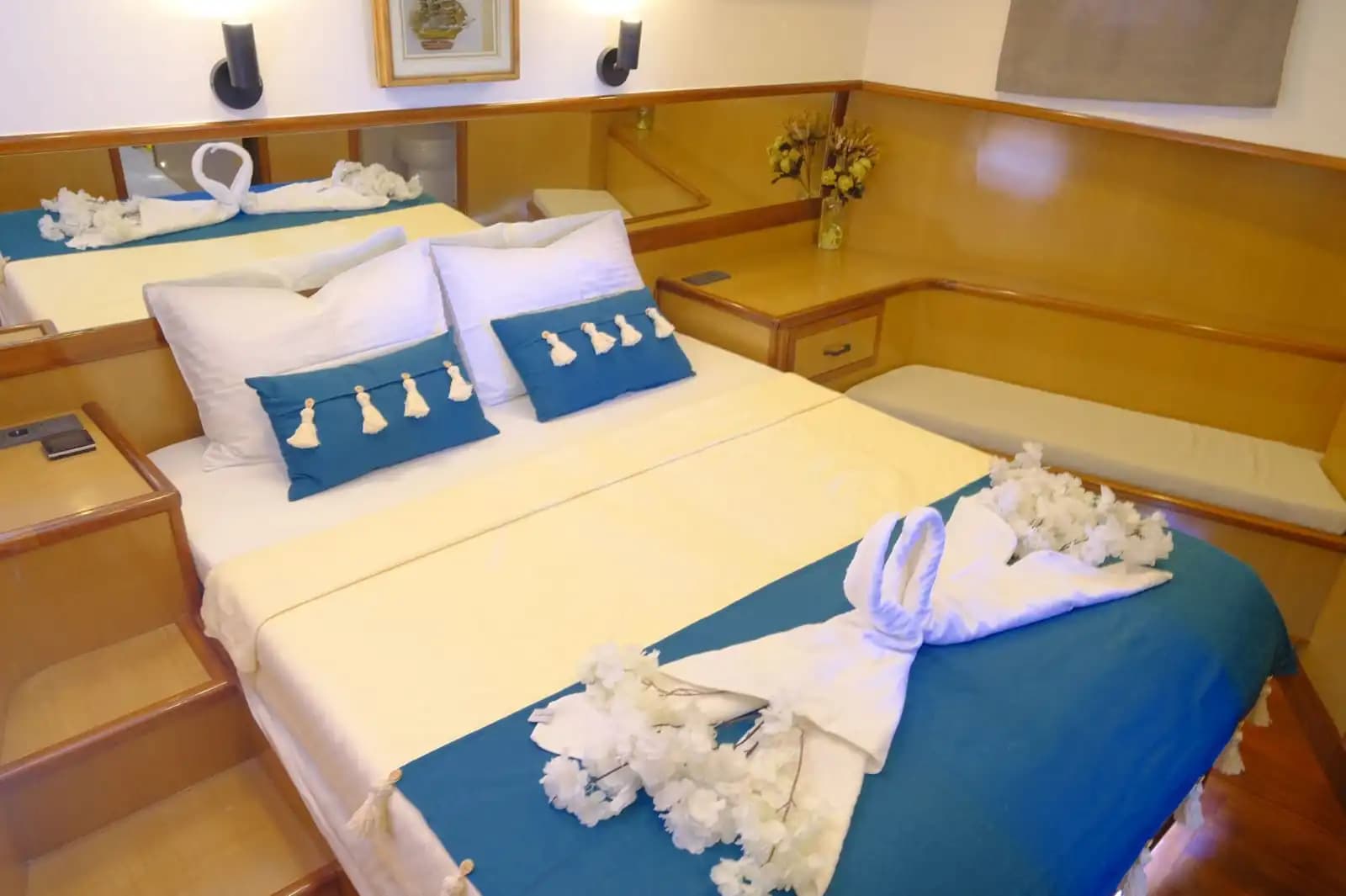 Göcek’in Huzurlu Sularında 3 Kabinli Gulet ile Özel Bir Tatil 10