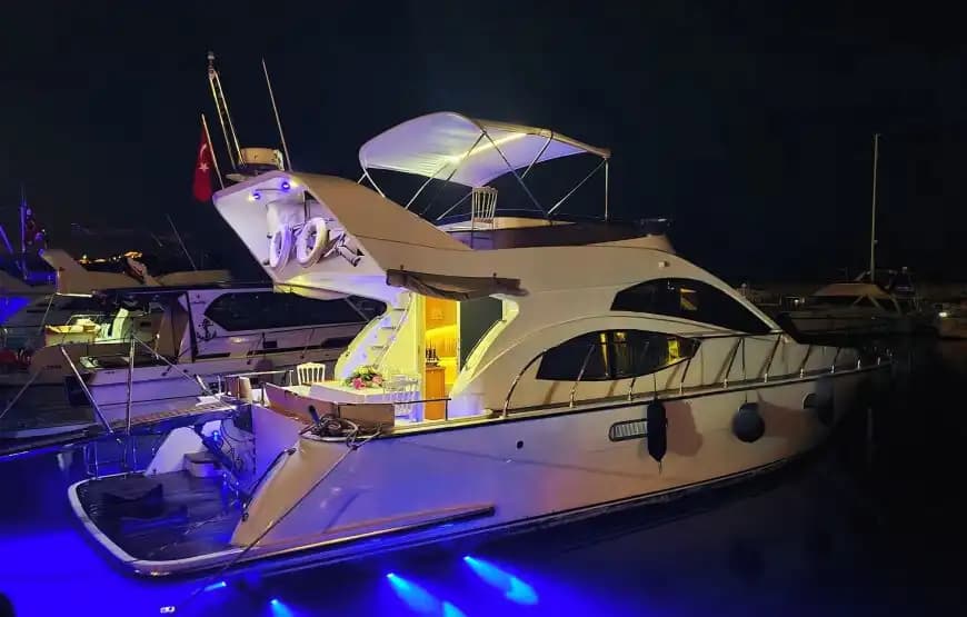 Alanya’da Doğal Güzellikler Eşliğinde, 18 Metre, Modern Yat