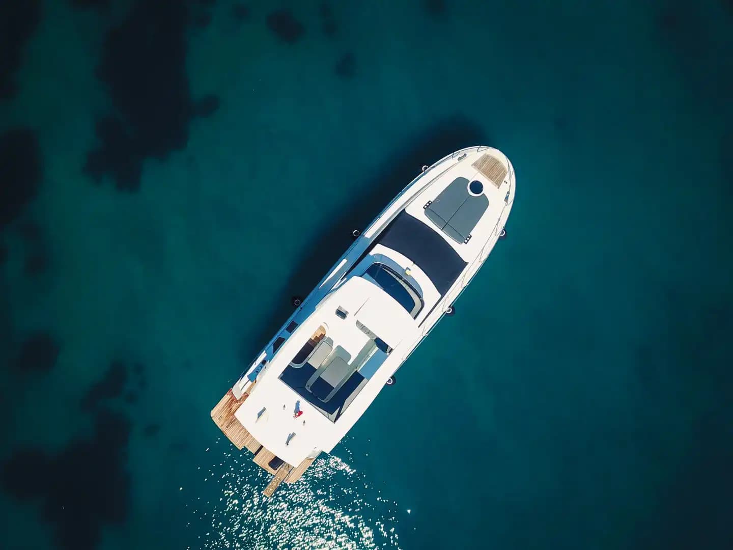 Alanya'da Lüks Bir Tatil, 4 Kabinli, 8 Kişilik Motoryat 14