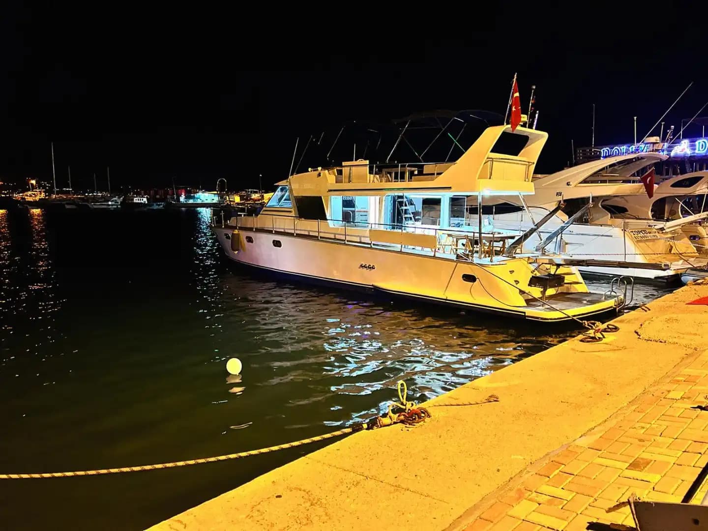 Alanya'da Kalabalık Gruplar İçin 19 Metrelik, Konforlu Gezi Teknesi 3
