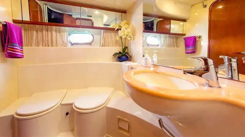 Alanya'da 3 Kabinli, 6 Kişilik Konforlu Motoryat ile Mavi Yolculuk 17