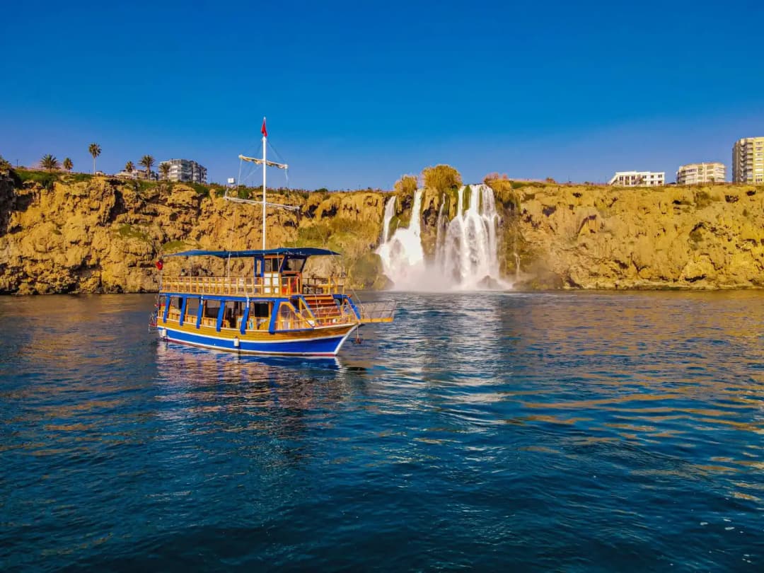 Antalya Kundu'da Düden Şelalesi Rotasıyla, Yemekli Özel Gezi Teknesi