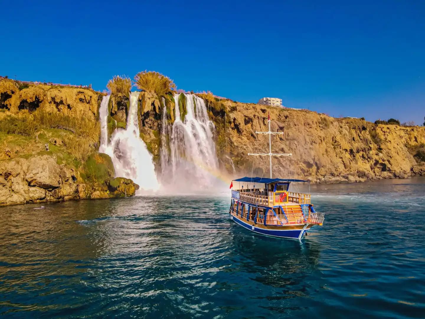 Antalya Kundu'da Düden Şelalesi Rotasıyla, Yemekli Özel Gezi Teknesi 3