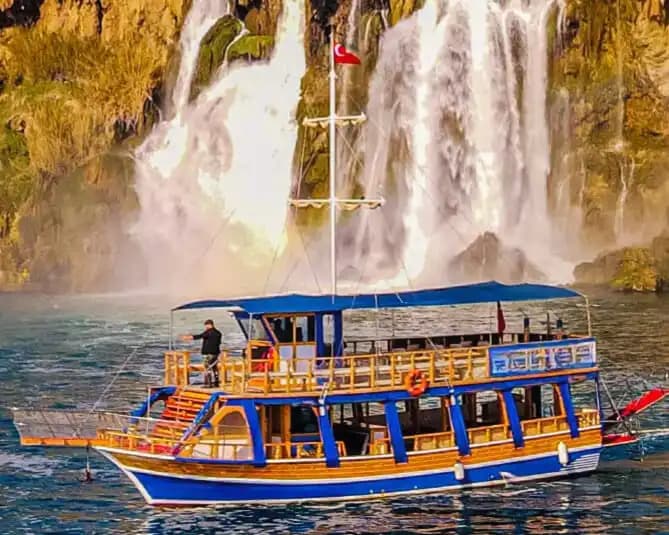 Antalya Kundu'da Düden Şelalesi Rotasıyla, Yemekli Özel Gezi Teknesi 6