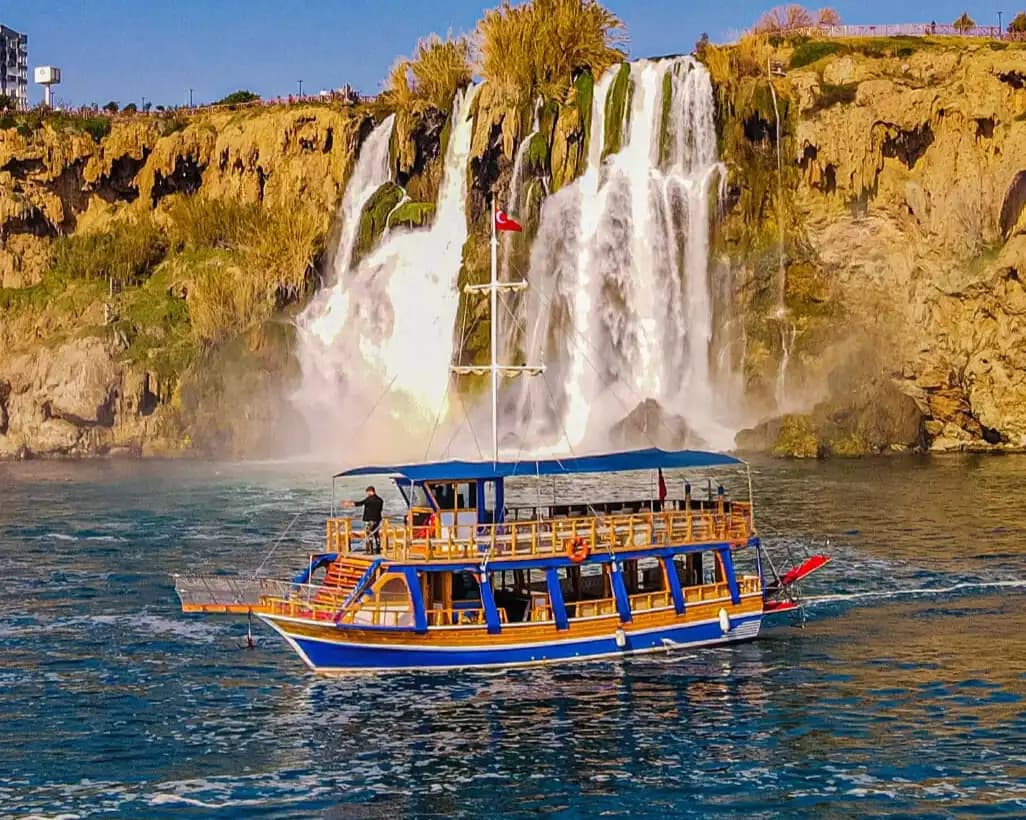 Antalya Kundu'da Düden Şelalesi Rotasıyla, Yemekli Özel Gezi Teknesi 5