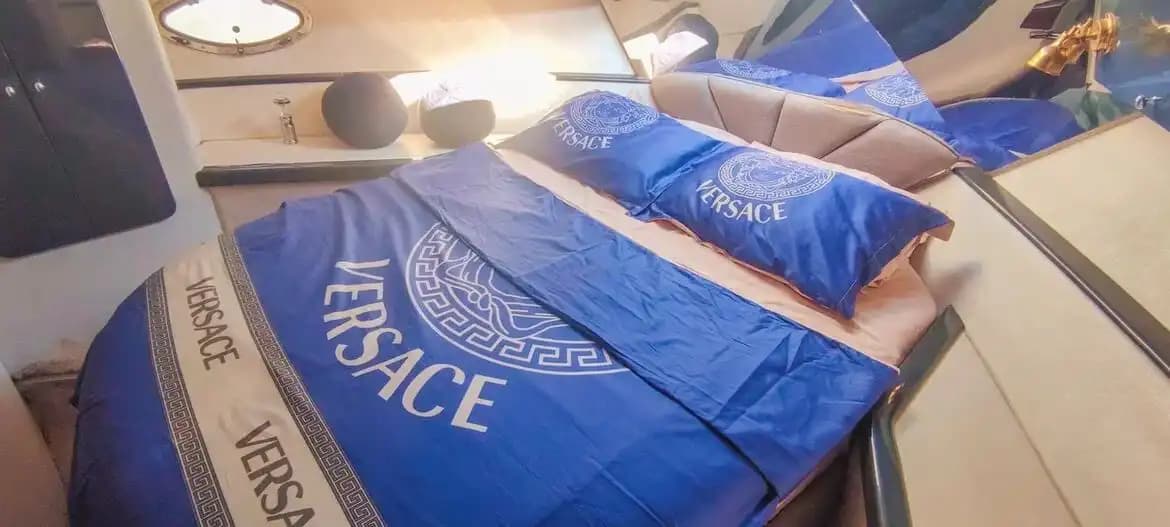 Antalya'da Euro Craft Marka Motoryat ile Özel Mavi Tur: 2 Kabinli, 14 Metrelik Keyifli Yolculuk 10