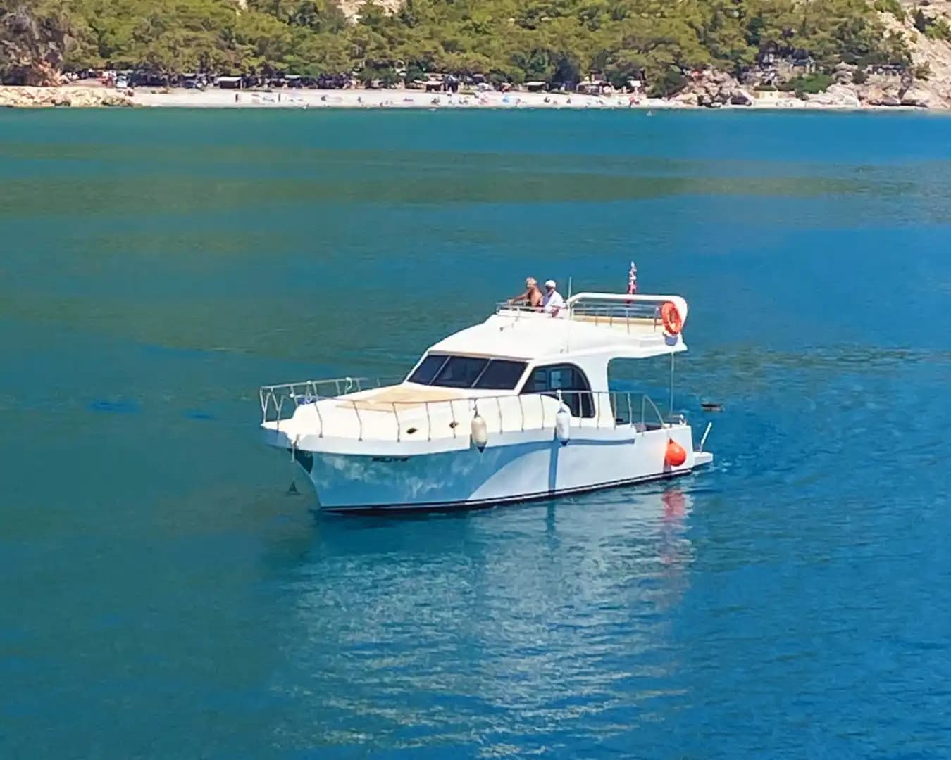 Antalya Çıkışlı Özel Yapım Tekne ile Konforlu ve Eğlence Dolu Mavi Yolculuk 4