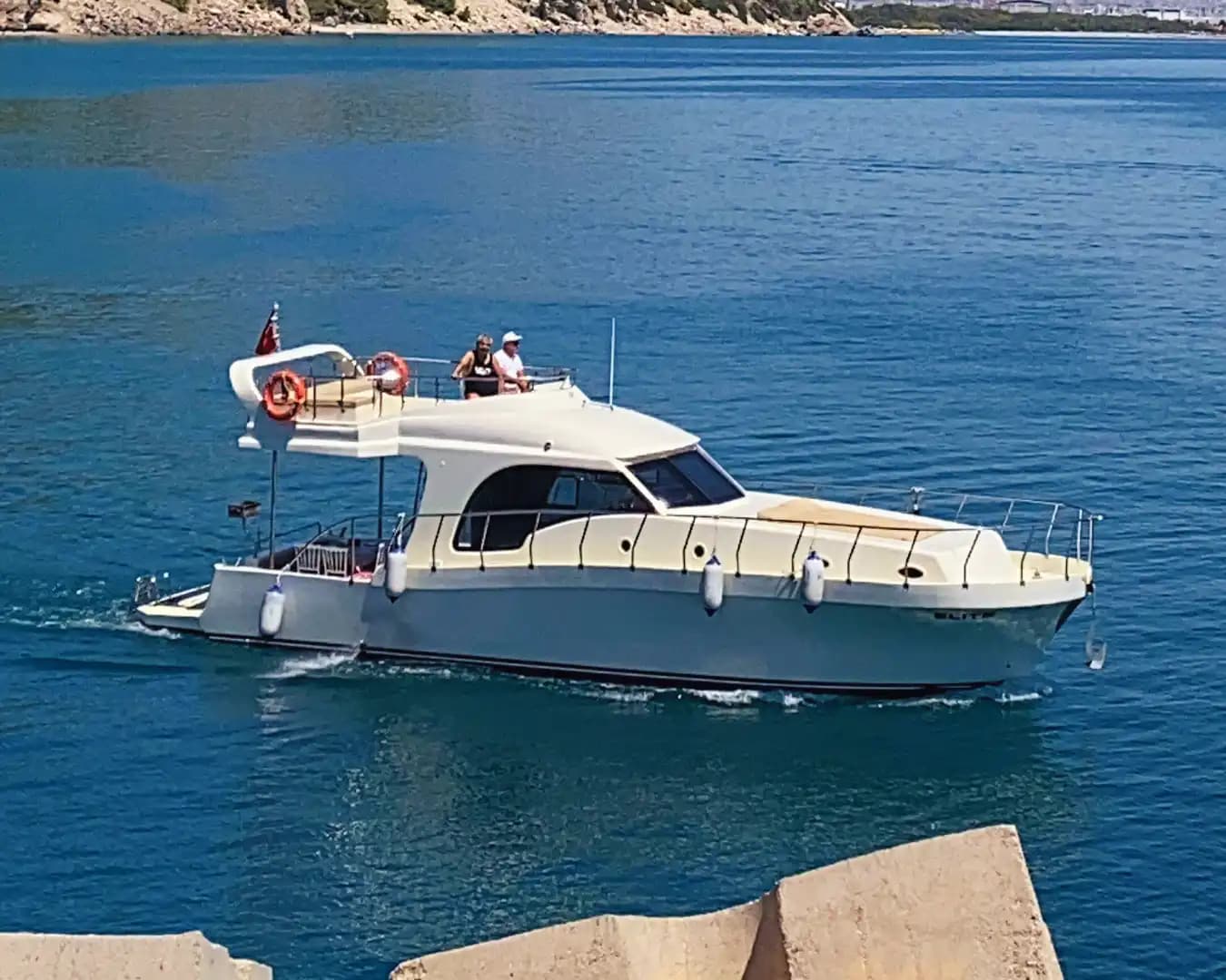 Antalya Çıkışlı Özel Yapım Tekne ile Konforlu ve Eğlence Dolu Mavi Yolculuk 5
