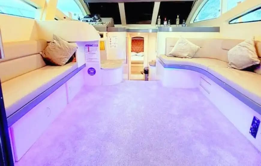 Antalya’da 17 Metre Uzunluğunda, 12 Kişilik Modern ve Şık Özel Yapım Tekne