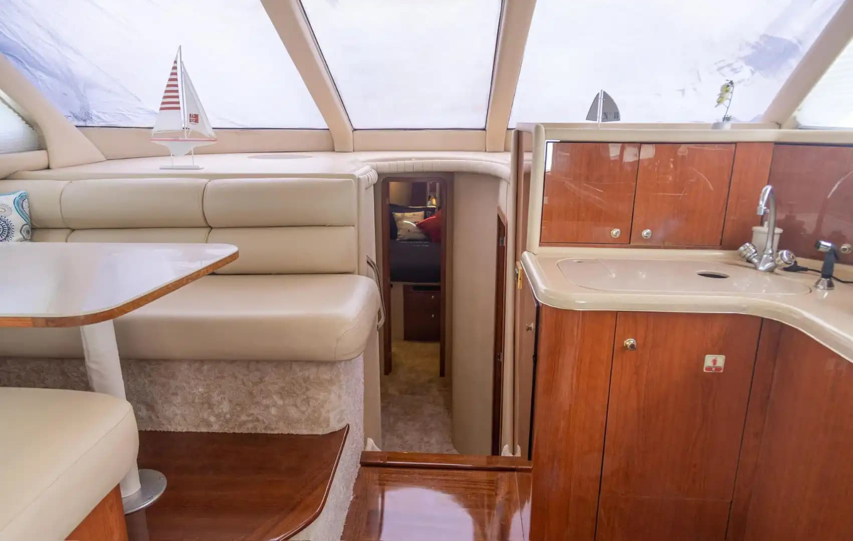 Antalya'da Özel Motoryat Kiralama | Searay Marka Günlük Tur ve Sunset Turu 4