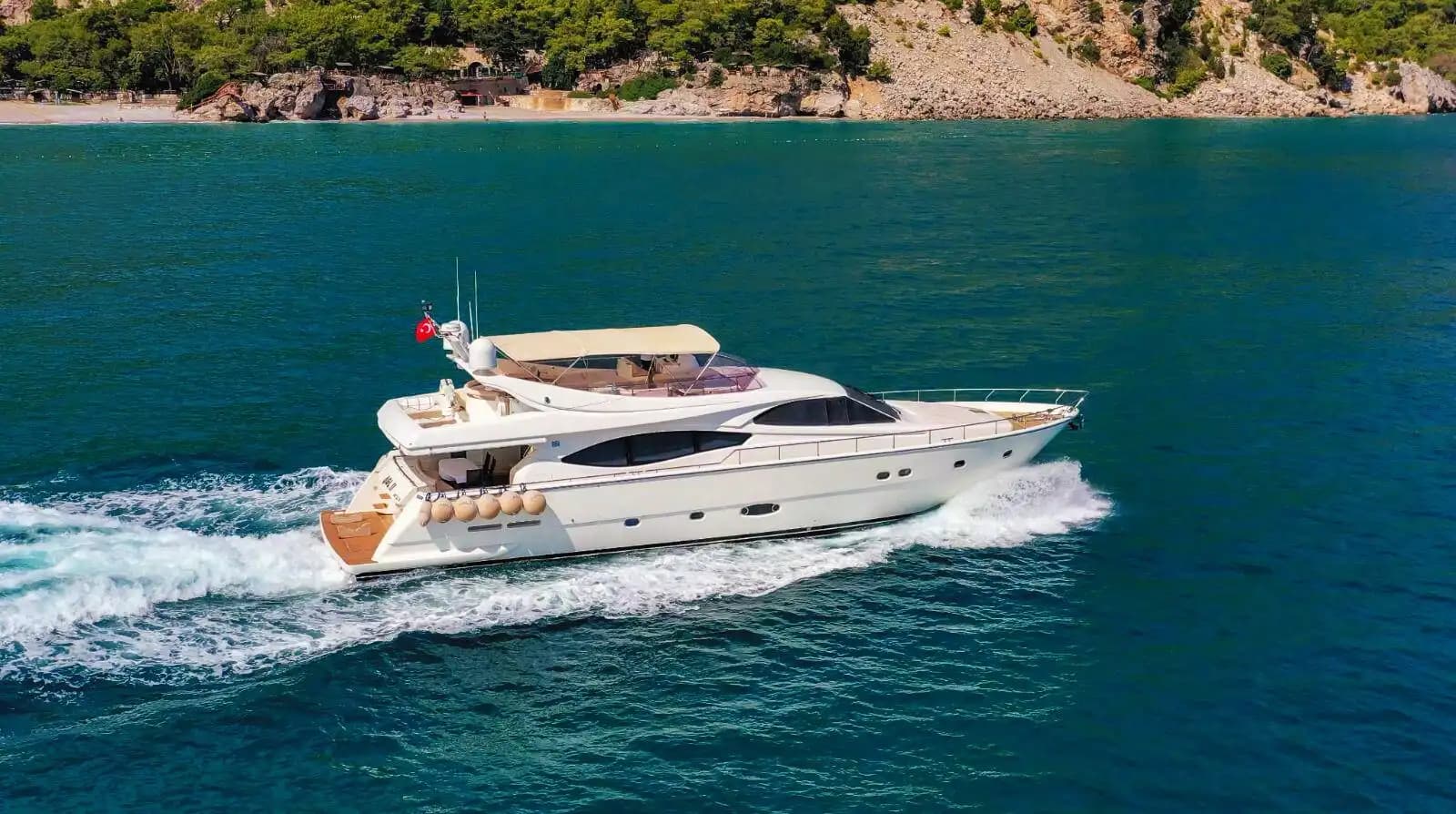 Antalya'da Ferretti 25 Metre Lüks Yat ile Özel Organizasyonlar ve Mavi Yolculuk 10