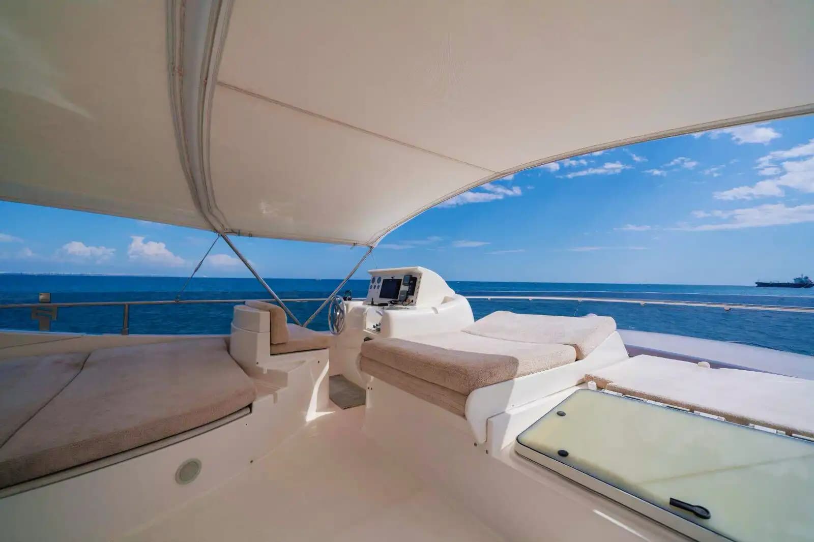 Antalya'da Ferretti 25 Metre Lüks Yat ile Özel Organizasyonlar ve Mavi Yolculuk 12