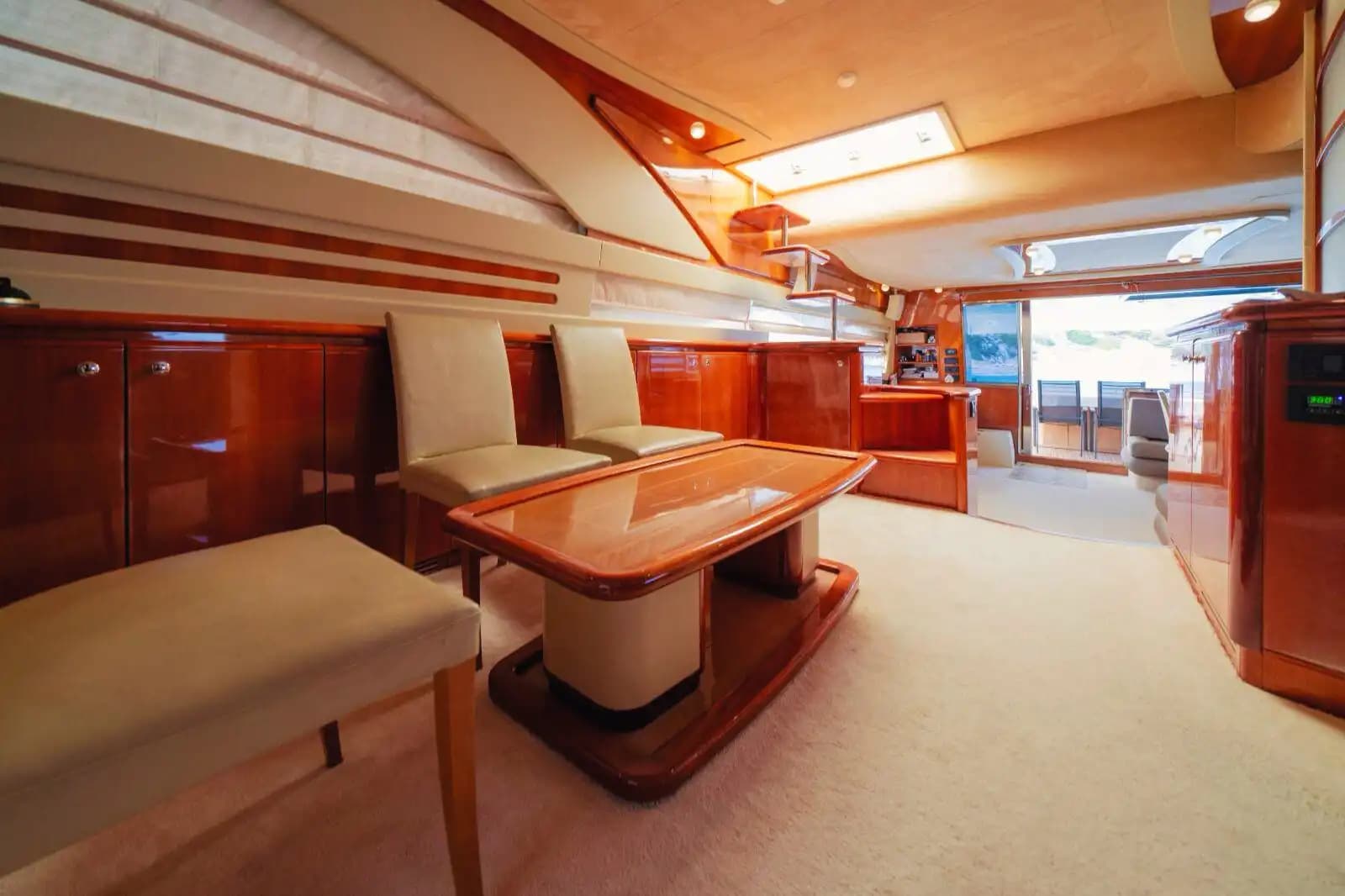 Antalya'da Ferretti 25 Metre Lüks Yat ile Özel Organizasyonlar ve Mavi Yolculuk 16