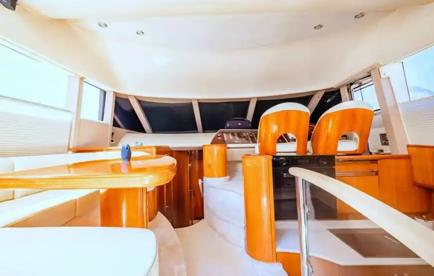 Antalya'da 18 Metre Motoryat ile Masmavi Sularda Özel Gezi ve Yüzme 8