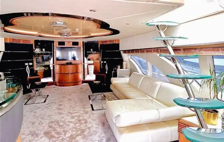Antalya’nın Eşsiz Güzelliklerinde, 30 Metre Uzunluğunda, 12 Kişilik Lüks Yat