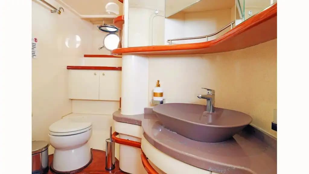 Azimut 17 Metre Lüks Yat ile  Antalya'nın Turkuaz Sularında Gezi, Yüzme ve Çok Özel Organizasyonlar 21