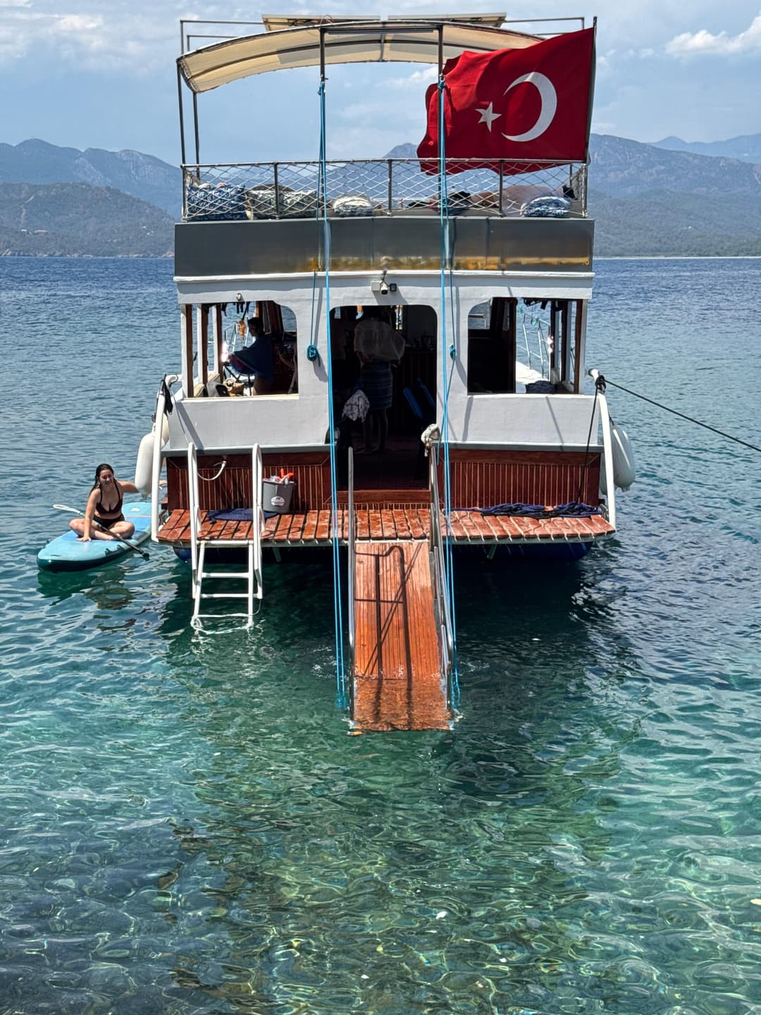 Fethiye'de Evlilik Teklifleri ve Özel Anlar İçin Lüks Günlük Tekne Kiralama