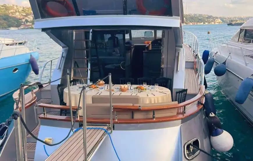 Boğaz’da Günübirlik veya Saatlik Yat Kiralama ile Keyifli Bir Kaçış 4