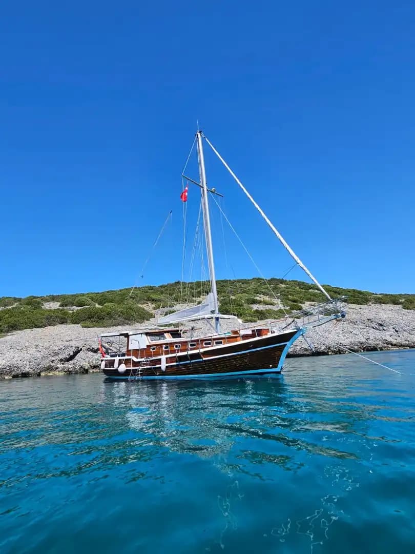 Bodrum'un Muhteşem Koylarında, 15 Metre, 2 Kabinli Butik Gulet 7