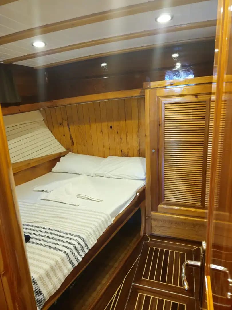 Bodrum'un Muhteşem Koylarında, 15 Metre, 2 Kabinli Butik Gulet 14